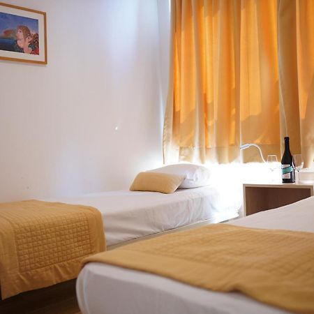 Hotel Sissy Камена-Вурла Экстерьер фото