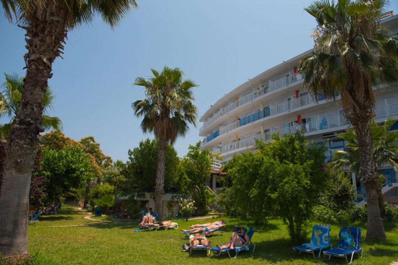Hotel Sissy Камена-Вурла Экстерьер фото